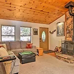 Quiet Twain Harte Cabin With Deck And Forest Views!
