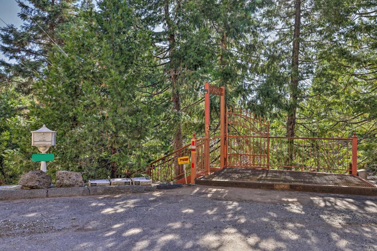 Holiday home Quiet With Deck And Forest Views!