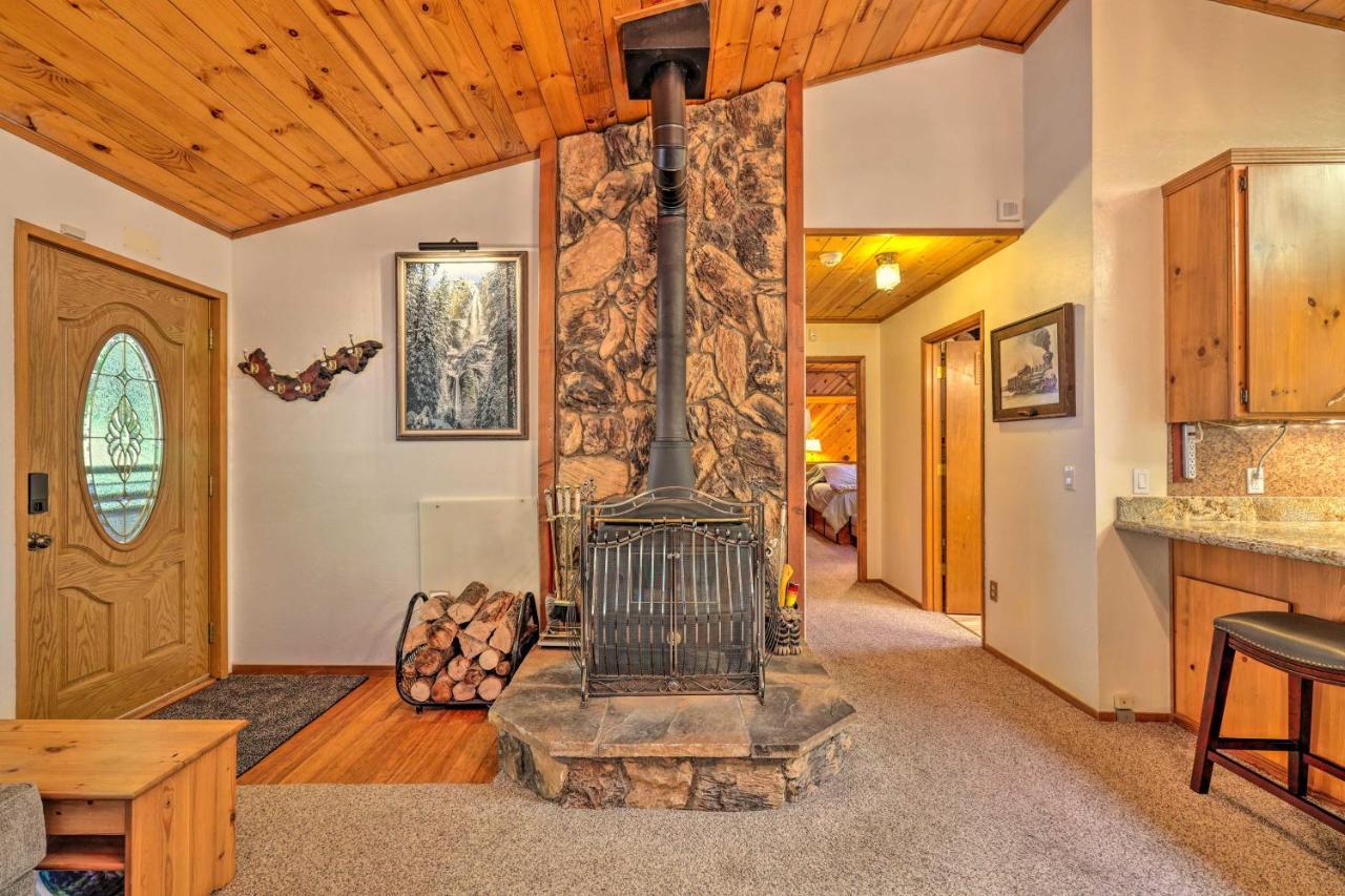 Hébergement de vacances Quiet With Deck And Forest Views! *